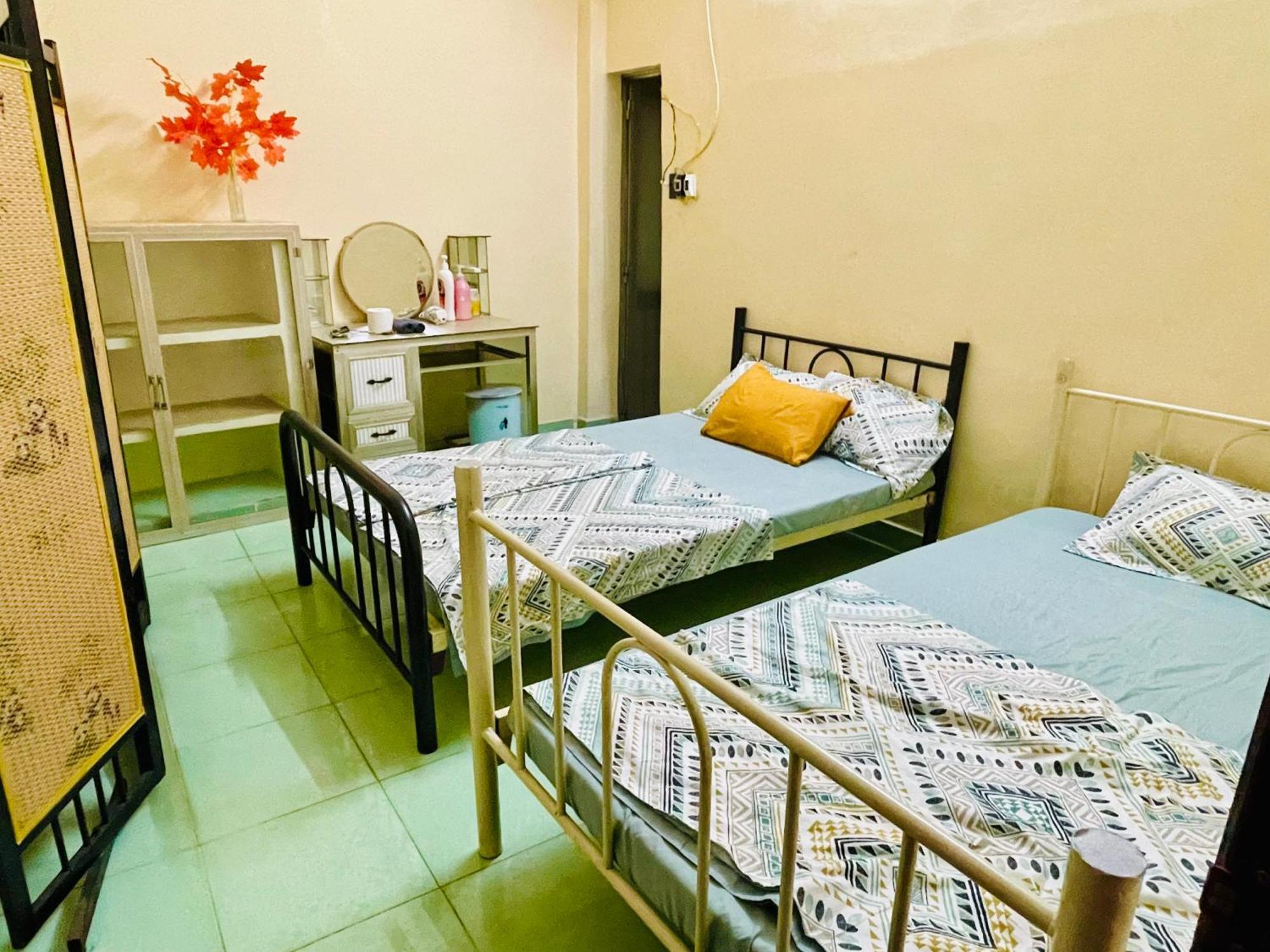 花ren Hostel Ho Chi Minh City Exterior photo